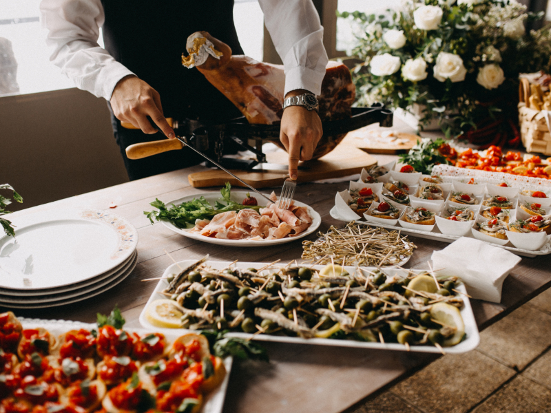 Mâncarea în limba engleză: învățăm și mâncăm